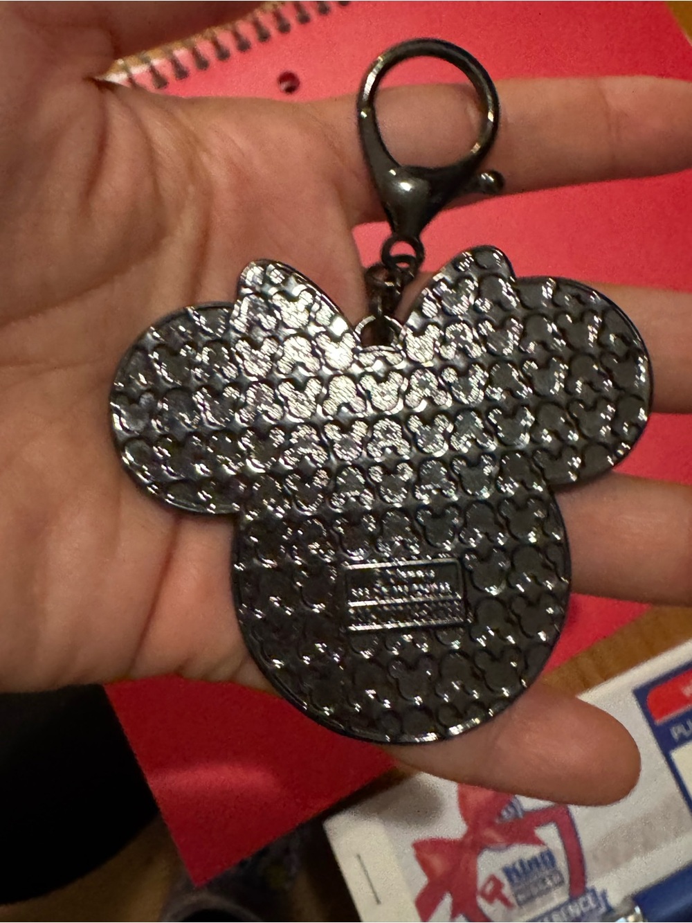 Disney Minnie Mouse Glitter Key Chain - Black and Red - Picture 4 of 4